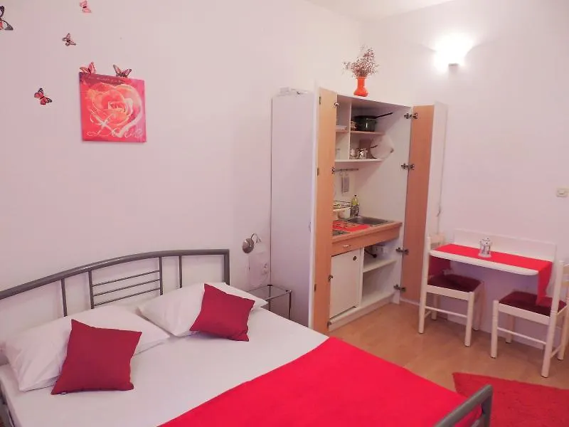 Apartments Luna Pag Town