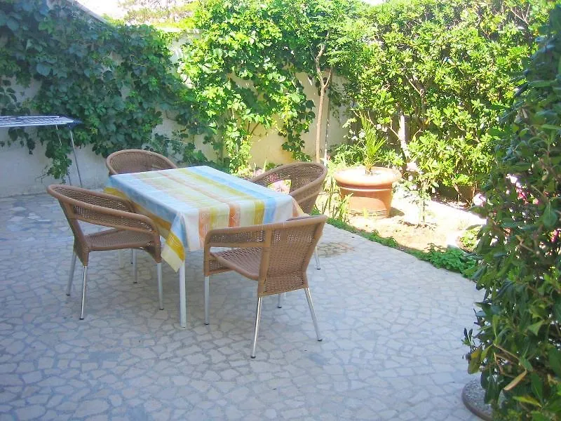 Apartments Luna Pag Town 0*,