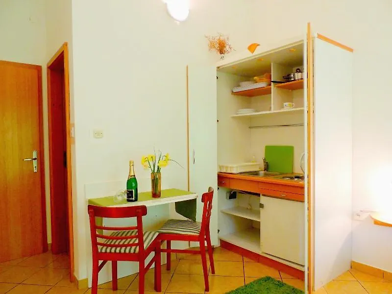 Apartments Luna Pag Town 0*,  Chorwacja