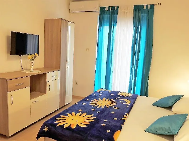 Apartments Luna Pag Town